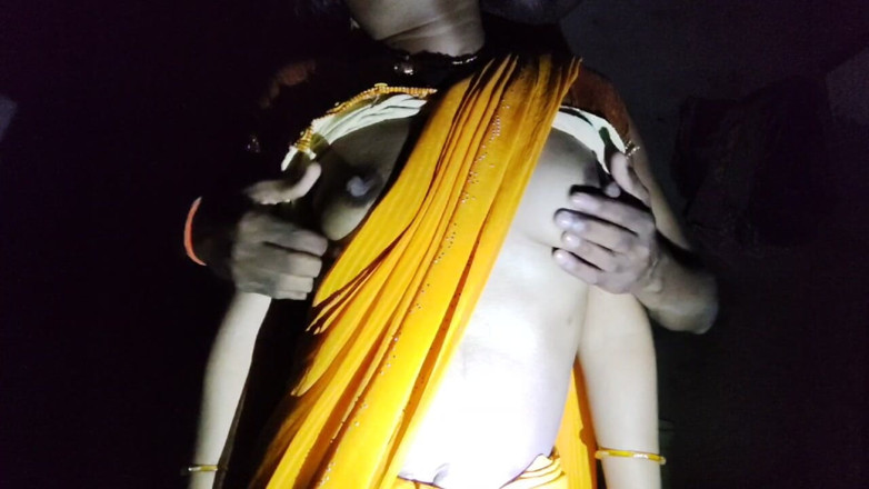 Sexywife: Hot Indian Kamwali Bai Romance in Yellow Saree