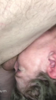 테이블에서 따먹히는 핫한 할머니! Maxxximummilf