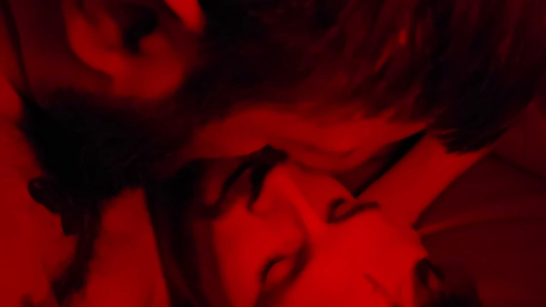 PoppaPig: Red Light Make Out