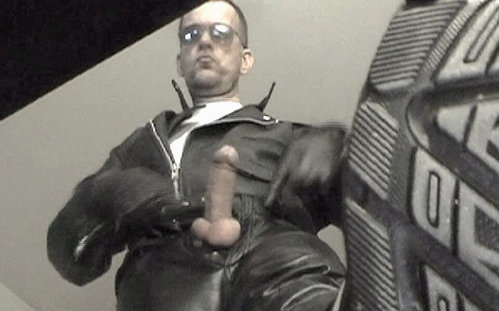 GERMANE_XL: Tenisky koženého pána