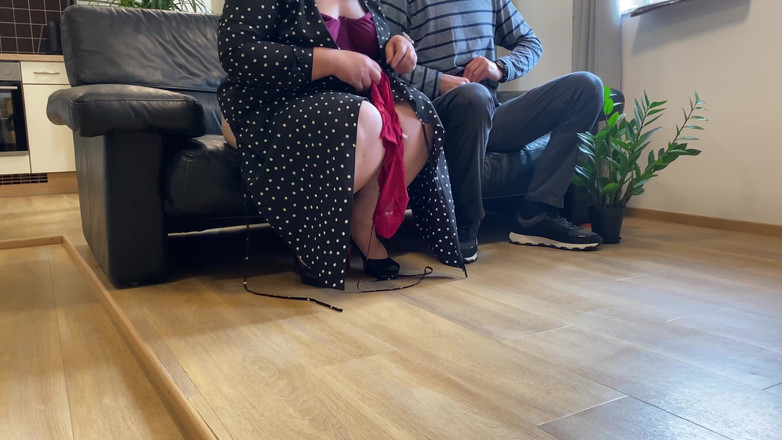 OurFetishLife: J’ai rendu visite à ma belle-mère et à ses gros seins naturels...