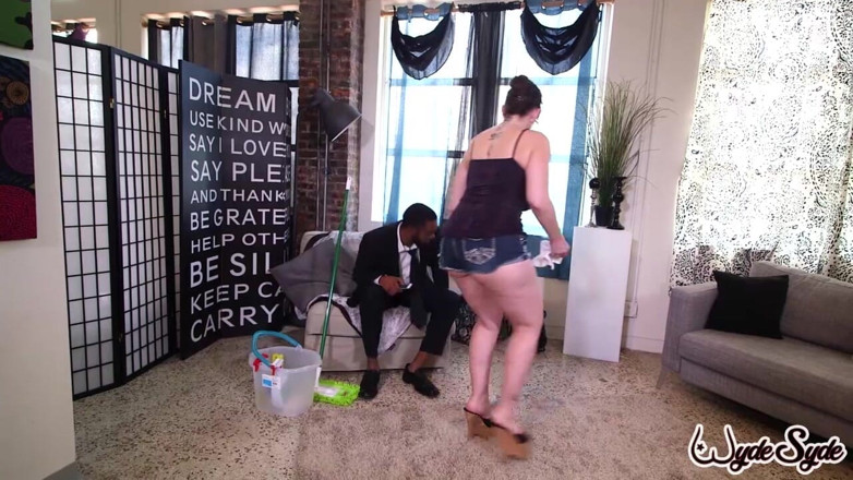 WydeSyde By Sara Jay: Cougar Cleaning Lady, Sara Jay Wants a Raise