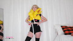 Destination Kat: Fetișul tău cu umflare cu jachetă de salvare