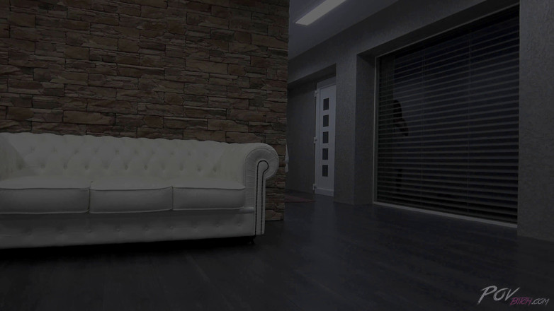 POV Bitch: Рыжая милфа толкает свою большую задницу, чтобы получить член в киску