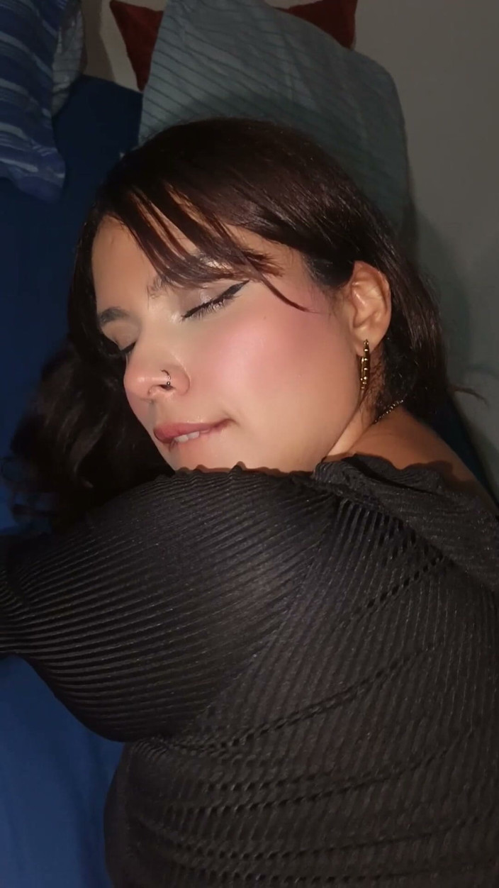 Valeria: Fucking Bareback After My Neighbor Invites Me to His House...