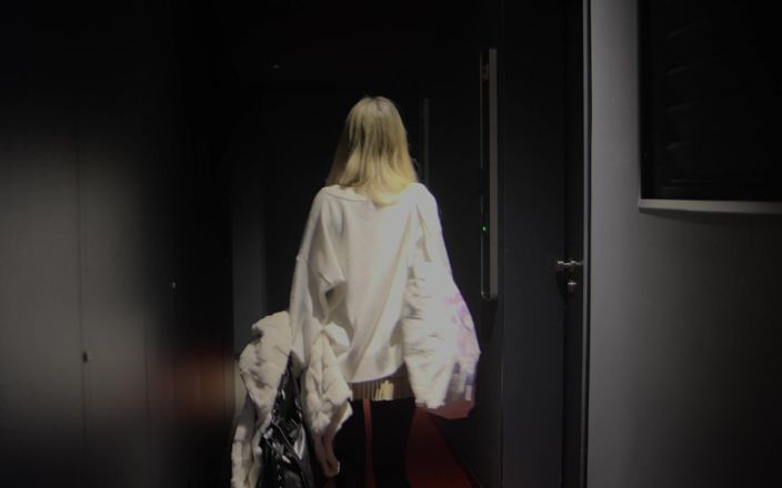 Alex Goes: Bohyně nohou Gatita Veve mě šuká nohama a obličejem