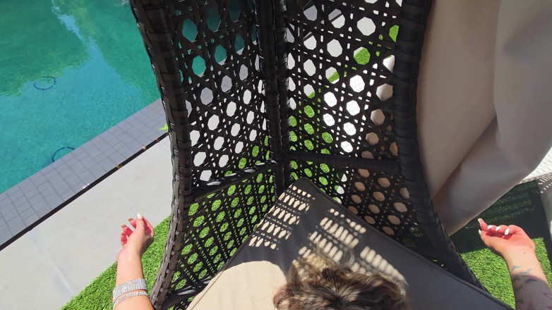 Kitana Montana Official: POV-pool-fick mit kitana