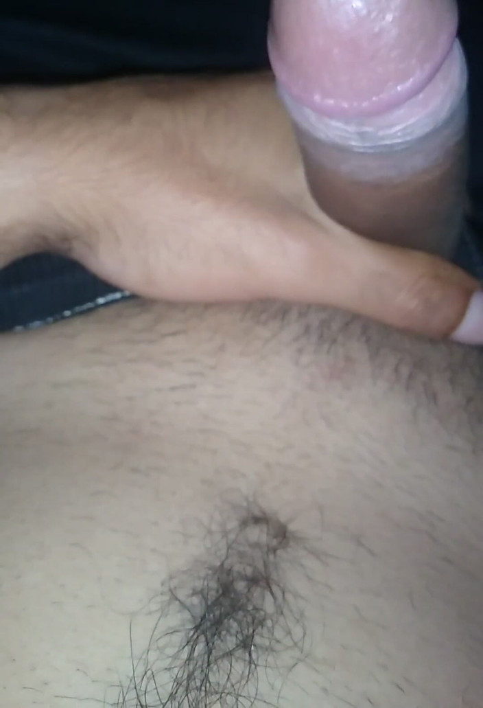 AlexAlejandro13: Ich habe gestern Morgen angefangen, mit meinem kleinen Ding zu...