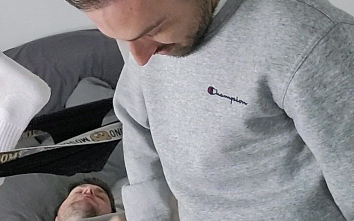 Twotwinkhusbands: Rapaz britânico recebe seu cu no vídeo Fot, a 1ª vez