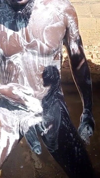 Inginocchiati, Prendi Il Mio Grosso Cazzo E Prendilo in Profondità Fino a Quando Non Ingoierai Ogni Goccia Della Mia Sborra Nera