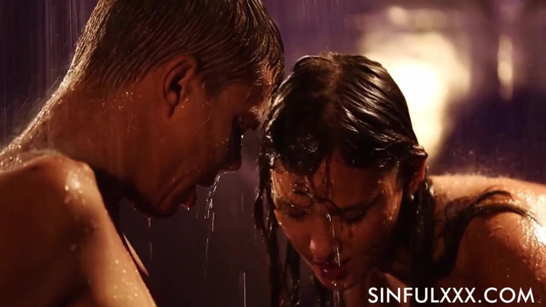 Sinfulxxx: Чуттєвий мокрий секс від sinfulxxx