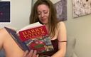 Nadia Foxx: Histerycznie czytanie Harry&amp;#039;ego Pottera (część 2) z bujną wibracją we mnie