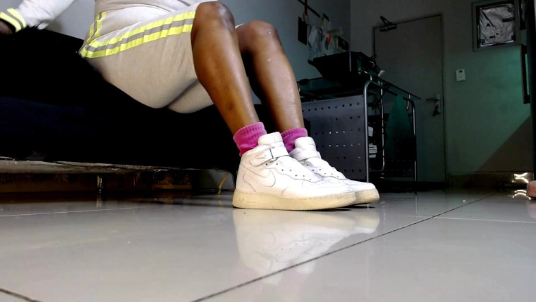 Maeling: Orgazm Trampki Nike Zniszczenie Stóp Wzrost - Hulka Stopy, Transformacja Fetysz,...