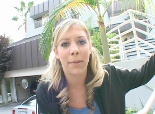 Analiscius: Two thin blonde likes that black dong