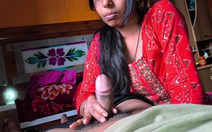 Kumari Queen ji: Indyjski Desi Bhabhi Piękne ssanie i masturbacja Wielki kucharz