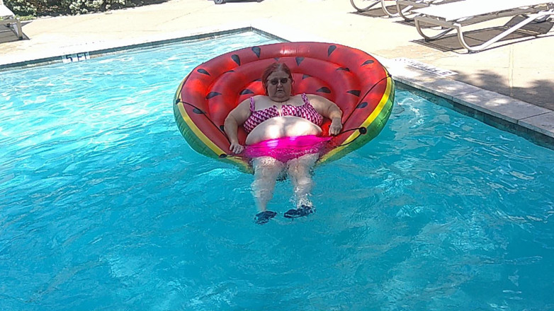 BBW nurse Vicki adventures with friends: Short Video of BBW Nurse Vicki Floating on Her Huge...