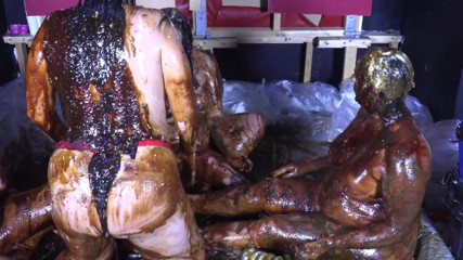 Gunked up girls: 4 fete sploshing mâncare
