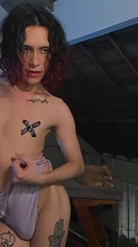 Sensual dançando solo