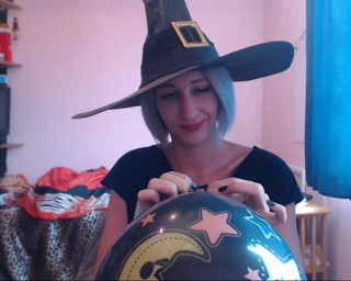 Cuteblonde666: Soplando globos