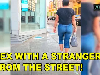 Street Girl, I Don't Have Enough to Pay Her Debt and I Ended up Fucking a Strange Man Until He Makes Him Cum