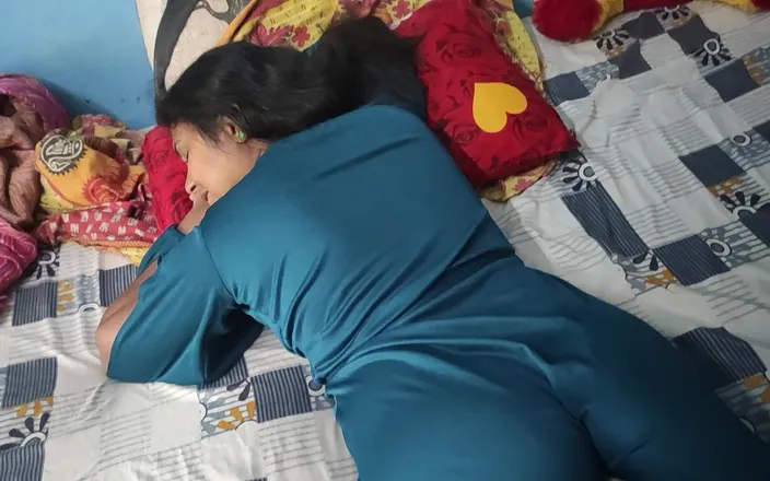 Vaigavarun45: Hot Sexy Modern Wife Fuck in Bed by Her Boy...