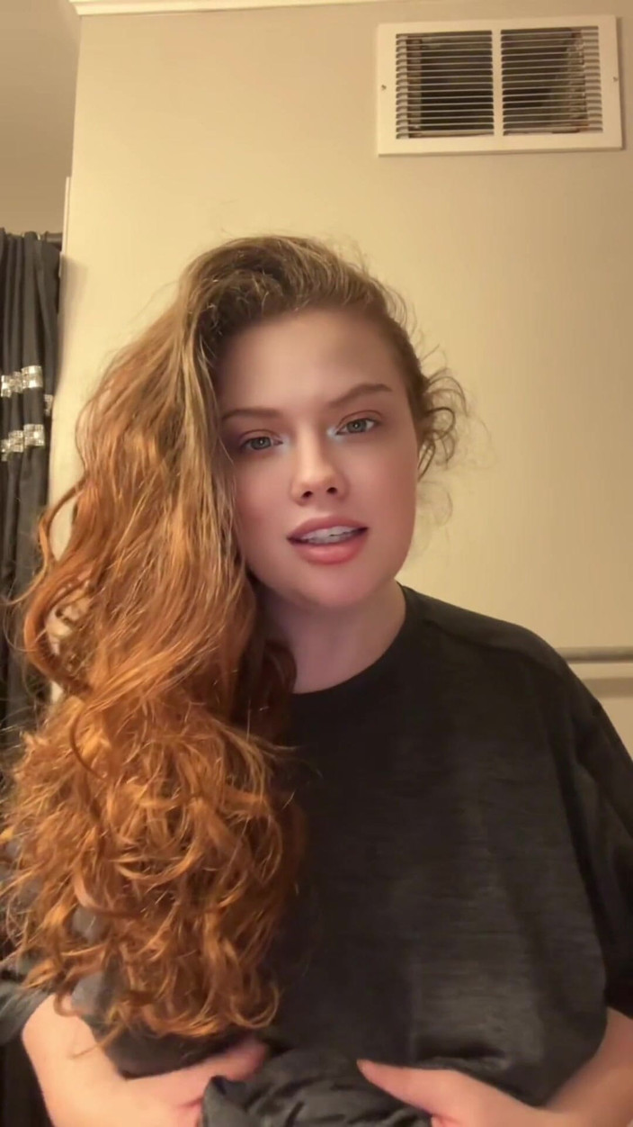 Dirtysecret: Namorada Amorosa Brinca Com Você No Trabalho