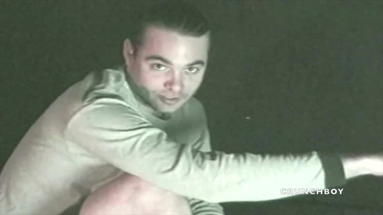 GAY VINTAGE PORN: Sporitve-junge liebt es, sich selbst zu lutschen
