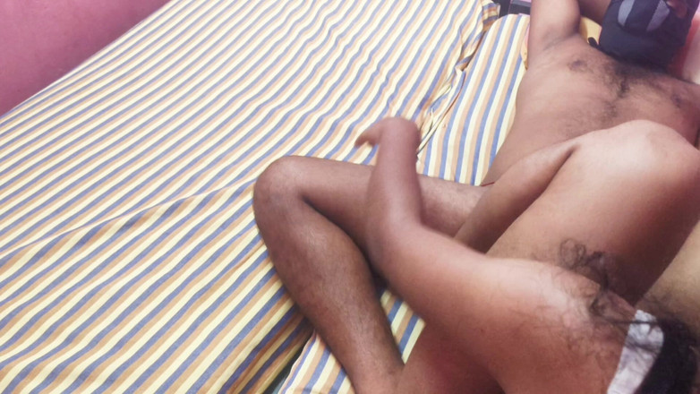 VillageBlackfairy: सौतेली बहन छोटी दोस्त