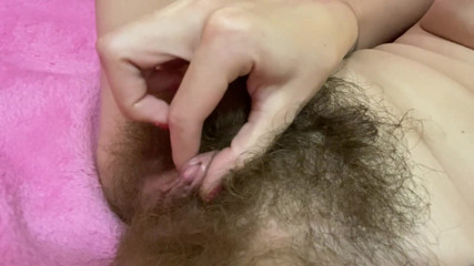Cuteblonde666: Orgasmo clitoride pulsante figa pelosa bagnata primo piano