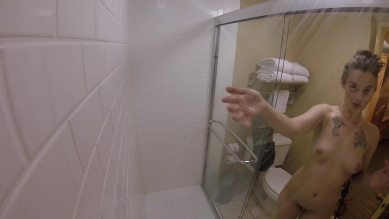 Real Amateur Sluts: Jessica's erotic shower