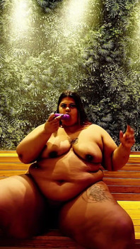 Come Play with the Biggest BBW