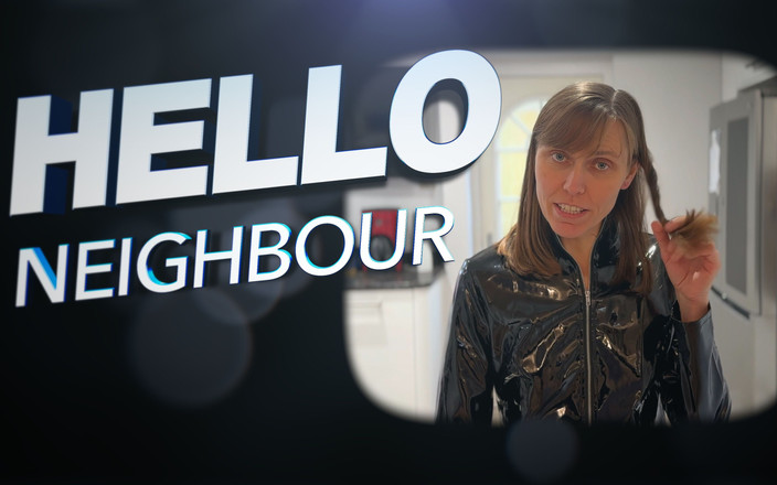 Wamgirlx: Bláznivá nová sousedka se rozhodla mít sex