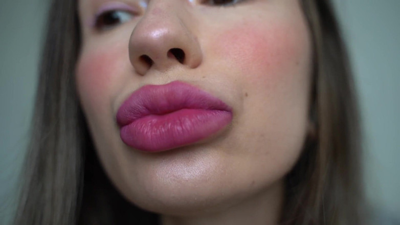 Rarible Diamond: Lápiz labial morado con tres sombras