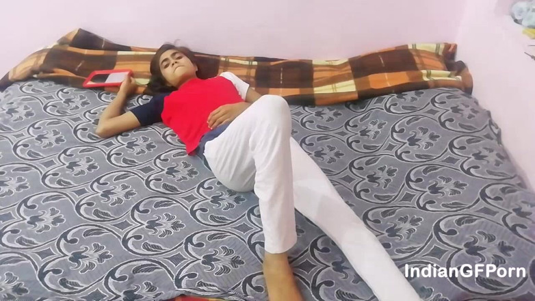 Desi Papa: Hintli kız komşusuyla seks yapıyor
