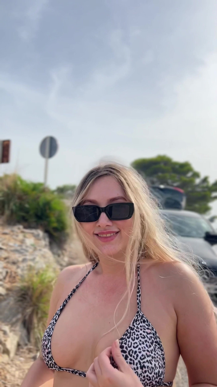 Emma Voyeur: Hot Girl Is Flashing Pussy and Tits Outdoor Compilation