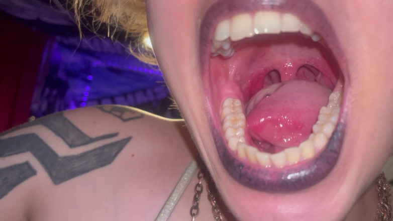 Glitterqueen1999: Mouth Tour Goth Girl Uvula Tonsils Teeth Tongue