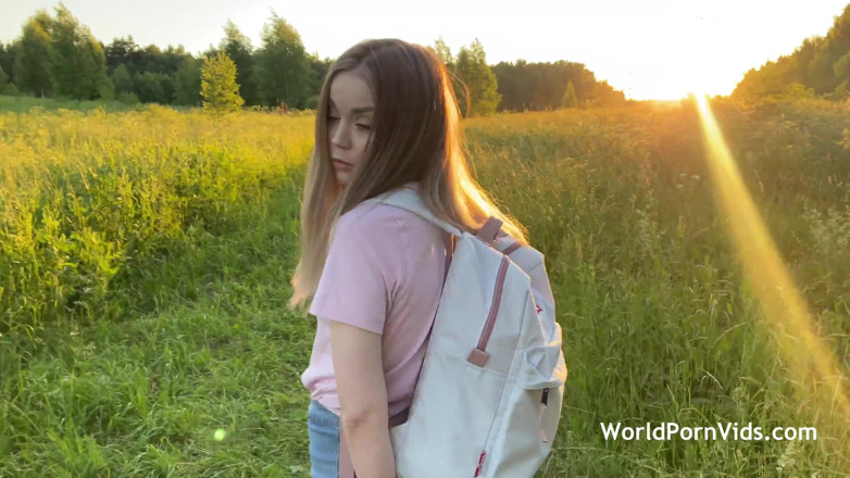 Selected worldwide porn: Jonge sletterige vrouw verloor haar man, maar vond een nieuwe...
