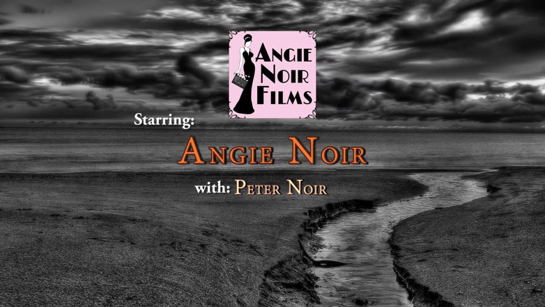 Angie Noir: Con trai riêng, tôi không phải là chị kế của...
