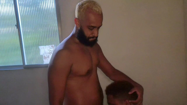 Kisserbrazil: A Wet Kiss on the Bear