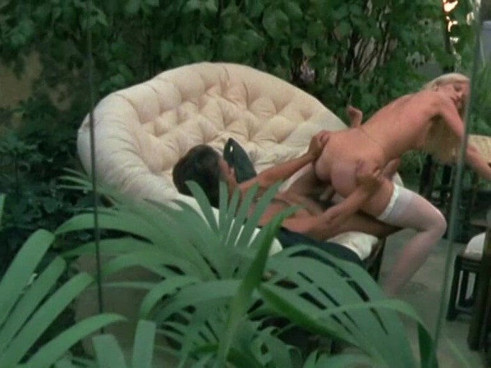 Java Consulting: Morgane na kanapie: 69 i wytrysk.