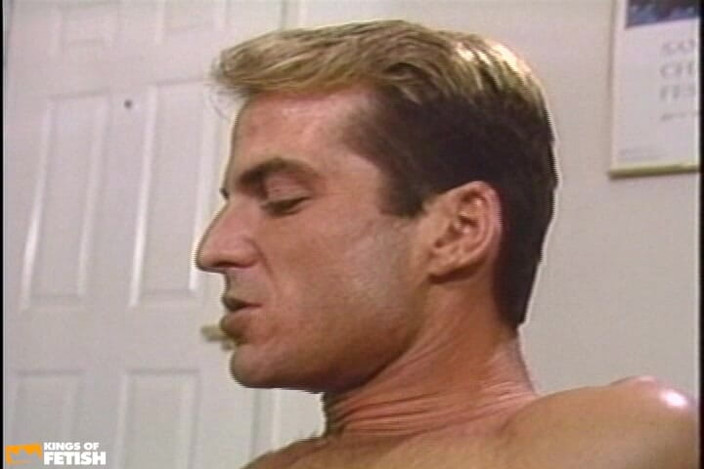 Gay Diaries: Muscular Man Fucks Mouth and Asshole of the Guy Who...