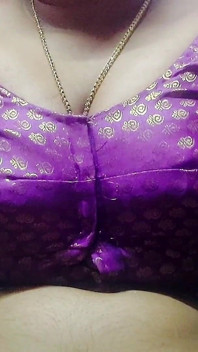 Pemilik rumah desi Mohini seks makcik