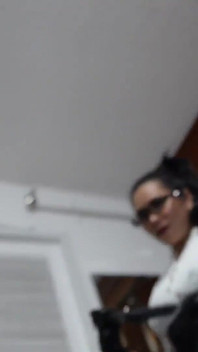 Grausame herrin dominaFire dominiert ihre gefesselte sklavin