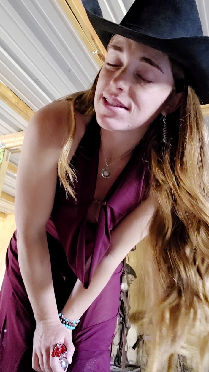NaughtyRedFarmgirl: Redhead Goddess Ask You to Tongue Fuck Asshole