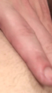 Vídeo exclusivo Bareback: Casal sexy de caras com tesão gosta de fazer sexo anal