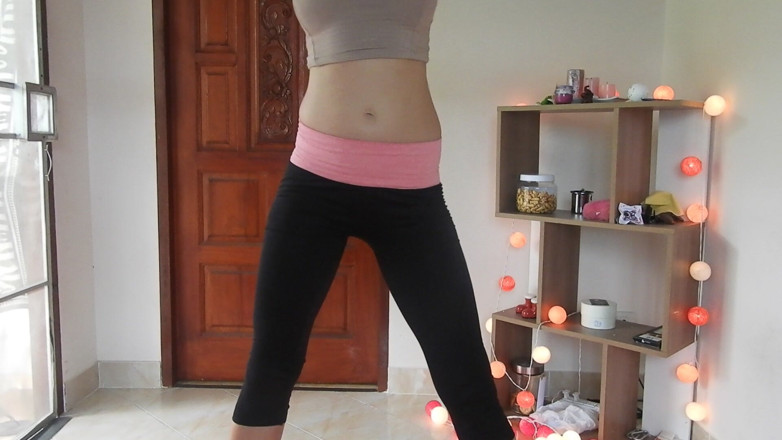 MissAnja_FH: Yoga, striptease och sprutning 3 gånger