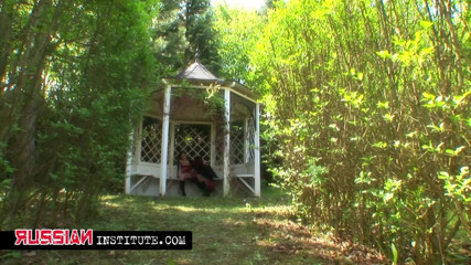 Russian Institute: Outdoor-lesbensex mit Eve angel