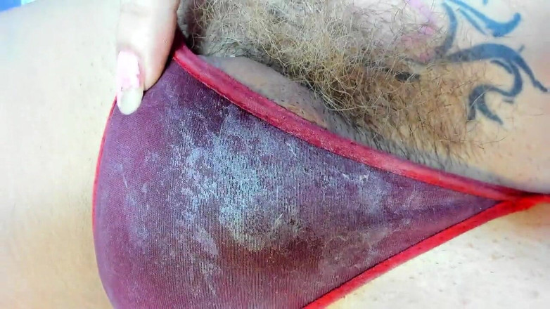 Ariana Unicorn: Un po 'di gioco anale cremoso e tempo di sperma