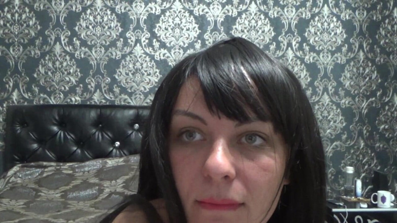 Sexy Milf: Fuck my big tits and cover them with your cum!