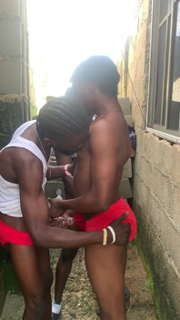 Africa più selvaggia sesso all'aperto con due prodigi demolisce un giovane buco del culo